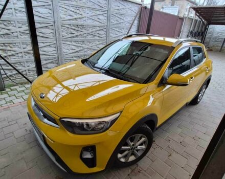 Жовтий Кіа Stonic, об'ємом двигуна 1.4 л та пробігом 65 тис. км за 16500 $, фото 1 на Automoto.ua