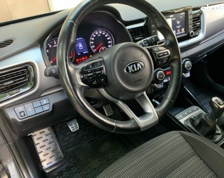 Сірий Кіа Stonic, об'ємом двигуна 1.4 л та пробігом 48 тис. км за 15800 $, фото 5 на Automoto.ua