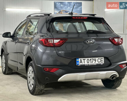 Серый Киа Stonic, объемом двигателя 1.4 л и пробегом 137 тыс. км за 11850 $, фото 63 на Automoto.ua