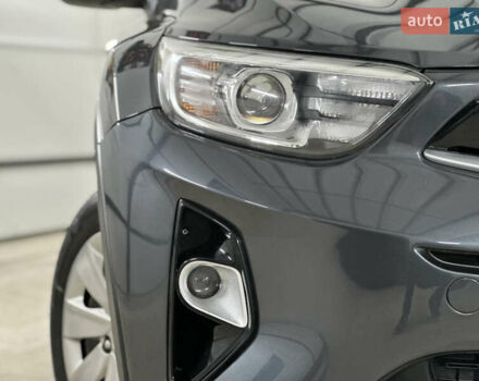 Серый Киа Stonic, объемом двигателя 1.4 л и пробегом 137 тыс. км за 11850 $, фото 5 на Automoto.ua