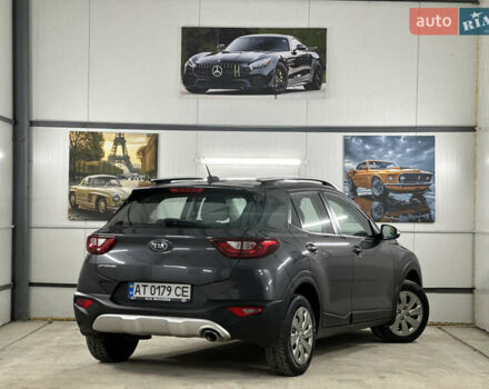 Серый Киа Stonic, объемом двигателя 1.4 л и пробегом 137 тыс. км за 11850 $, фото 59 на Automoto.ua