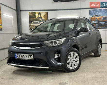 Серый Киа Stonic, объемом двигателя 1.4 л и пробегом 137 тыс. км за 11850 $, фото 14 на Automoto.ua