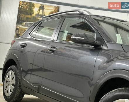 Серый Киа Stonic, объемом двигателя 1.4 л и пробегом 137 тыс. км за 11850 $, фото 7 на Automoto.ua