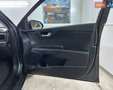 Серый Киа Stonic, объемом двигателя 1.4 л и пробегом 137 тыс. км за 11850 $, фото 80 на Automoto.ua