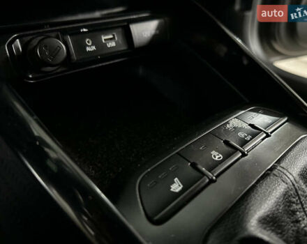 Серый Киа Stonic, объемом двигателя 1.4 л и пробегом 137 тыс. км за 11850 $, фото 75 на Automoto.ua