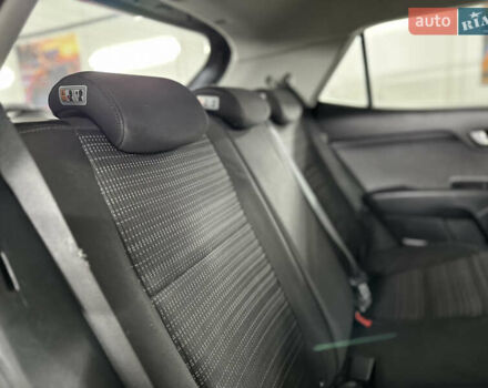 Серый Киа Stonic, объемом двигателя 1.4 л и пробегом 137 тыс. км за 11850 $, фото 95 на Automoto.ua