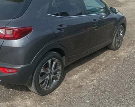 Серый Киа Stonic, объемом двигателя 1.4 л и пробегом 135 тыс. км за 16200 $, фото 6 на Automoto.ua