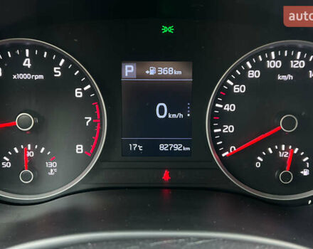 Серый Киа Stonic, объемом двигателя 1.37 л и пробегом 83 тыс. км за 18500 $, фото 14 на Automoto.ua