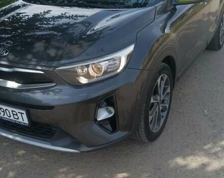 Серый Киа Stonic, объемом двигателя 1.4 л и пробегом 135 тыс. км за 16200 $, фото 12 на Automoto.ua