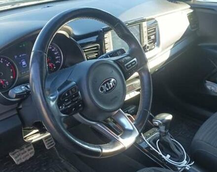 Серый Киа Stonic, объемом двигателя 1.4 л и пробегом 135 тыс. км за 16200 $, фото 13 на Automoto.ua