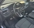 Серый Киа Stonic, объемом двигателя 1.37 л и пробегом 76 тыс. км за 18000 $, фото 5 на Automoto.ua