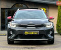 Серый Киа Stonic, объемом двигателя 1.37 л и пробегом 83 тыс. км за 18500 $, фото 1 на Automoto.ua