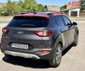 Серый Киа Stonic, объемом двигателя 1.37 л и пробегом 57 тыс. км за 19500 $, фото 7 на Automoto.ua