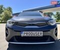 Серый Киа Stonic, объемом двигателя 1.37 л и пробегом 57 тыс. км за 19500 $, фото 8 на Automoto.ua