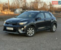 Сірий Кіа Stonic, об'ємом двигуна 1.4 л та пробігом 67 тис. км за 16850 $, фото 1 на Automoto.ua