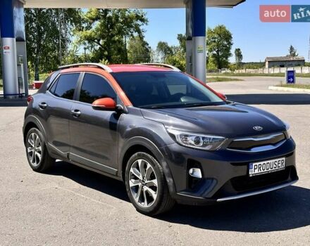 Серый Киа Stonic, объемом двигателя 1.37 л и пробегом 57 тыс. км за 19500 $, фото 13 на Automoto.ua