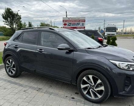 Серый Киа Stonic, объемом двигателя 1.6 л и пробегом 190 тыс. км за 15100 $, фото 1 на Automoto.ua