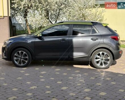 Сірий Кіа Stonic, об'ємом двигуна 1.37 л та пробігом 64 тис. км за 15800 $, фото 1 на Automoto.ua