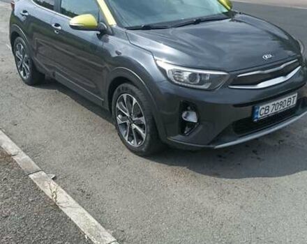 Серый Киа Stonic, объемом двигателя 1.4 л и пробегом 135 тыс. км за 16200 $, фото 1 на Automoto.ua