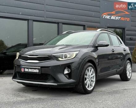 Сірий Кіа Stonic, об'ємом двигуна 1.37 л та пробігом 58 тис. км за 16800 $, фото 1 на Automoto.ua