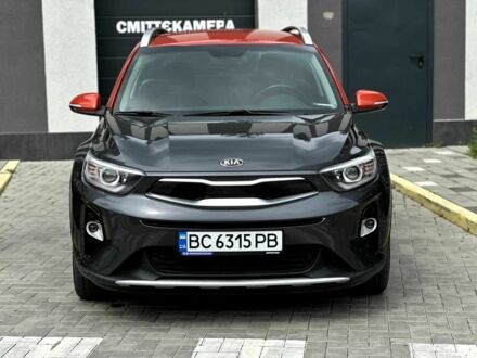 Сірий Кіа Stonic, об'ємом двигуна 1.4 л та пробігом 45 тис. км за 19000 $, фото 1 на Automoto.ua