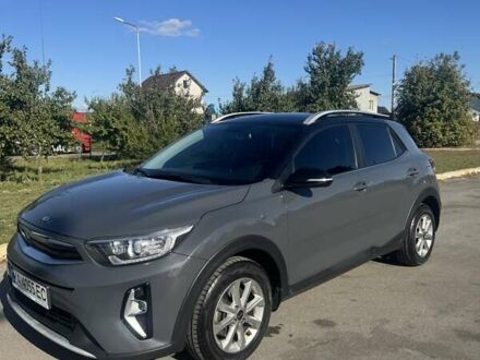 Сірий Кіа Stonic, об'ємом двигуна 1.37 л та пробігом 36 тис. км за 18500 $, фото 1 на Automoto.ua