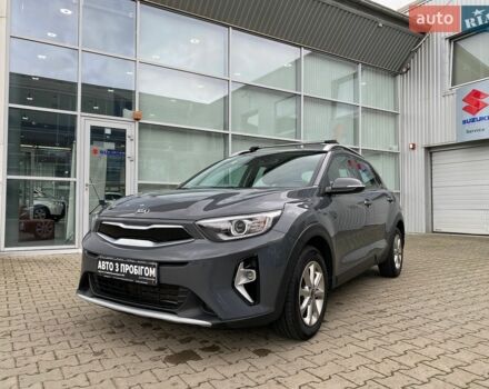 Сірий Кіа Stonic, об'ємом двигуна 1.37 л та пробігом 55 тис. км за 17000 $, фото 1 на Automoto.ua