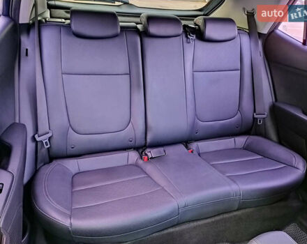 Синий Киа Stonic, объемом двигателя 1.6 л и пробегом 134 тыс. км за 16555 $, фото 16 на Automoto.ua