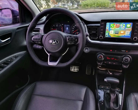 Синий Киа Stonic, объемом двигателя 1.6 л и пробегом 134 тыс. км за 16555 $, фото 19 на Automoto.ua