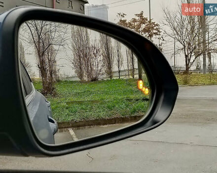 Синий Киа Stonic, объемом двигателя 1.6 л и пробегом 144 тыс. км за 15955 $, фото 22 на Automoto.ua