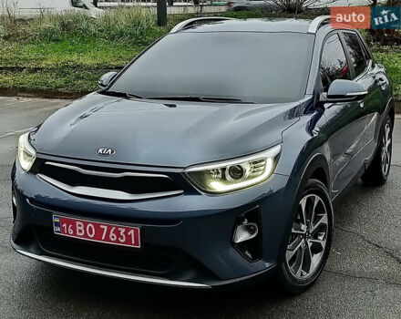 Синий Киа Stonic, объемом двигателя 1.6 л и пробегом 144 тыс. км за 15955 $, фото 25 на Automoto.ua