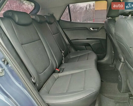Синий Киа Stonic, объемом двигателя 1.6 л и пробегом 144 тыс. км за 15955 $, фото 15 на Automoto.ua