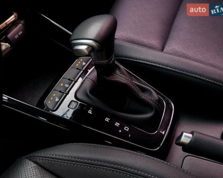 Синий Киа Stonic, объемом двигателя 1.6 л и пробегом 134 тыс. км за 16555 $, фото 21 на Automoto.ua