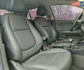 Синий Киа Stonic, объемом двигателя 1.6 л и пробегом 144 тыс. км за 15955 $, фото 17 на Automoto.ua