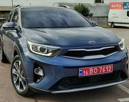 Синий Киа Stonic, объемом двигателя 1.6 л и пробегом 134 тыс. км за 16555 $, фото 28 на Automoto.ua