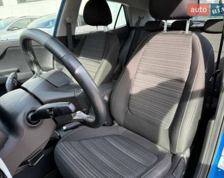 Киа Stonic 2020 в Одессе на Automoto.ua Синий Киа Stonic, объемом двигателя 1.37 л и пробегом 12 тыс. км за 18881 $, фото 9 на Automoto.ua