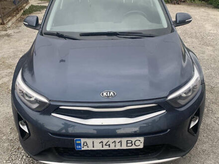 Синий Киа Stonic, объемом двигателя 1.37 л и пробегом 108 тыс. км за 13100 $, фото 1 на Automoto.ua
