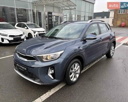 Синий Киа Stonic, объемом двигателя 1.37 л и пробегом 52 тыс. км за 16827 $, фото 1 на Automoto.ua