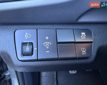 Зеленый Киа Stonic, объемом двигателя 1.37 л и пробегом 117 тыс. км за 11950 $, фото 34 на Automoto.ua