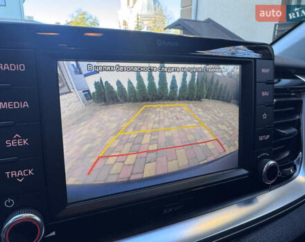 Зеленый Киа Stonic, объемом двигателя 1.37 л и пробегом 117 тыс. км за 11950 $, фото 39 на Automoto.ua