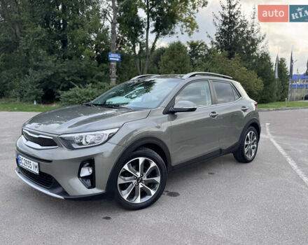 Зеленый Киа Stonic, объемом двигателя 1.37 л и пробегом 117 тыс. км за 12750 $, фото 18 на Automoto.ua