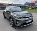 Зеленый Киа Stonic, объемом двигателя 1.37 л и пробегом 117 тыс. км за 12750 $, фото 13 на Automoto.ua