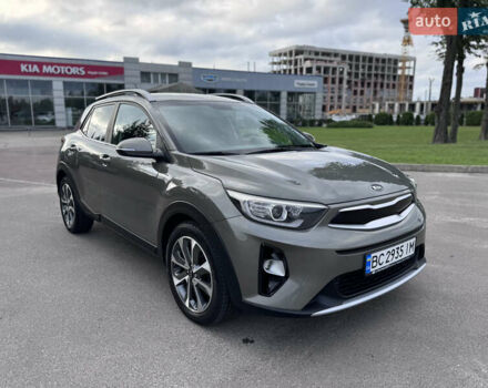 Зелений Кіа Stonic, об'ємом двигуна 1.37 л та пробігом 117 тис. км за 12750 $, фото 1 на Automoto.ua