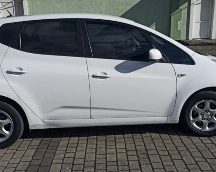 Білий Кіа Венга, об'ємом двигуна 1.4 л та пробігом 249 тис. км за 5000 $, фото 2 на Automoto.ua