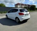 Белый Киа Венга, объемом двигателя 1.6 л и пробегом 209 тыс. км за 5100 $, фото 3 на Automoto.ua