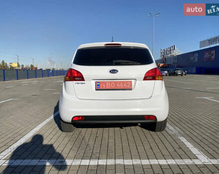 Белый Киа Венга, объемом двигателя 1.4 л и пробегом 217 тыс. км за 5700 $, фото 17 на Automoto.ua