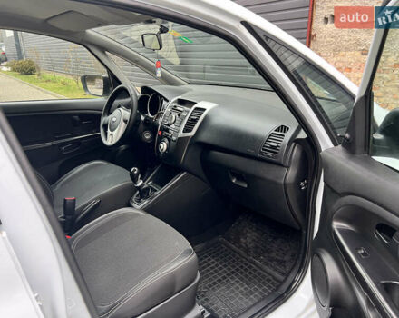 Білий Кіа Венга, об'ємом двигуна 1.4 л та пробігом 176 тис. км за 5400 $, фото 29 на Automoto.ua