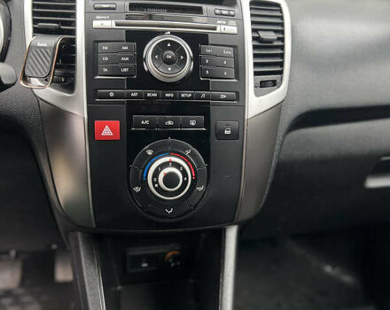 Білий Кіа Венга, об'ємом двигуна 1.4 л та пробігом 176 тис. км за 5400 $, фото 46 на Automoto.ua