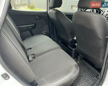 Білий Кіа Венга, об'ємом двигуна 1.4 л та пробігом 176 тис. км за 5400 $, фото 37 на Automoto.ua