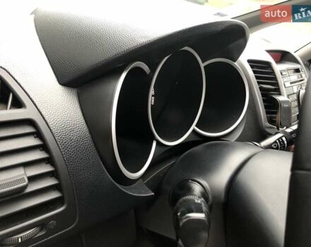 Білий Кіа Венга, об'ємом двигуна 1.4 л та пробігом 175 тис. км за 6300 $, фото 40 на Automoto.ua